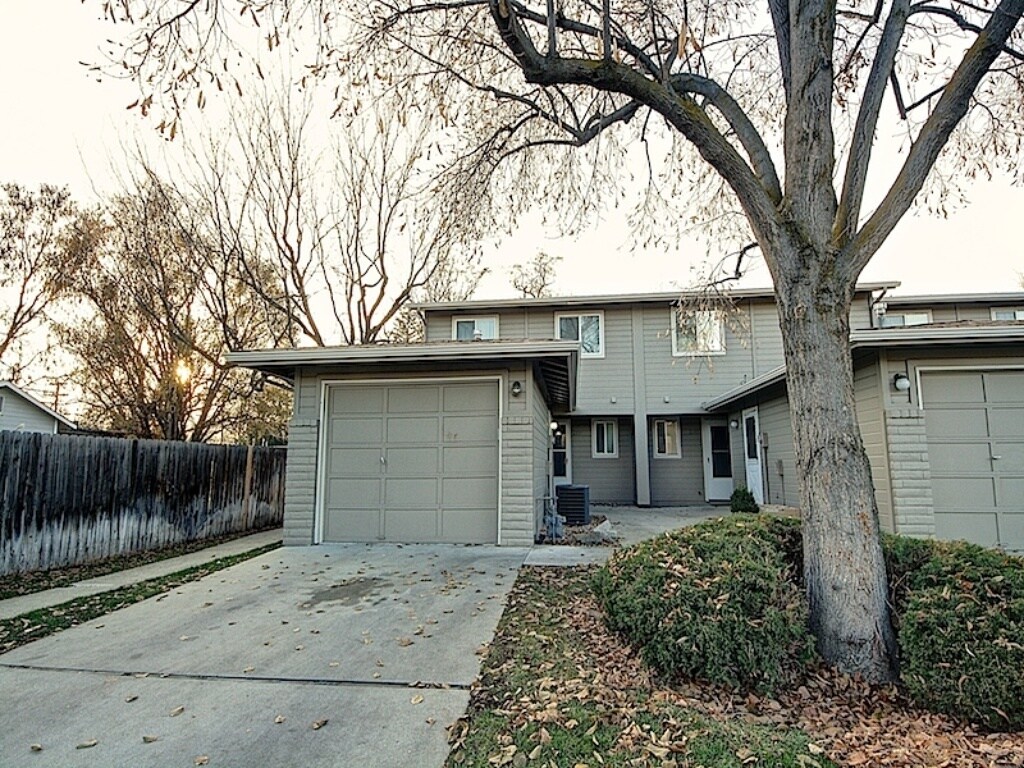 Primary Photo - MOVE IN SPECIAL: 1/2 OFF FIRST MONTH'S REN...