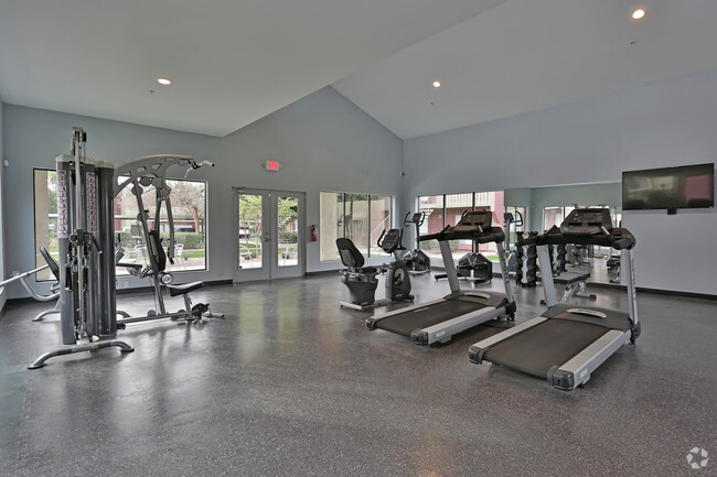 En el interior de diseño de Gym - Eastridge Apartments