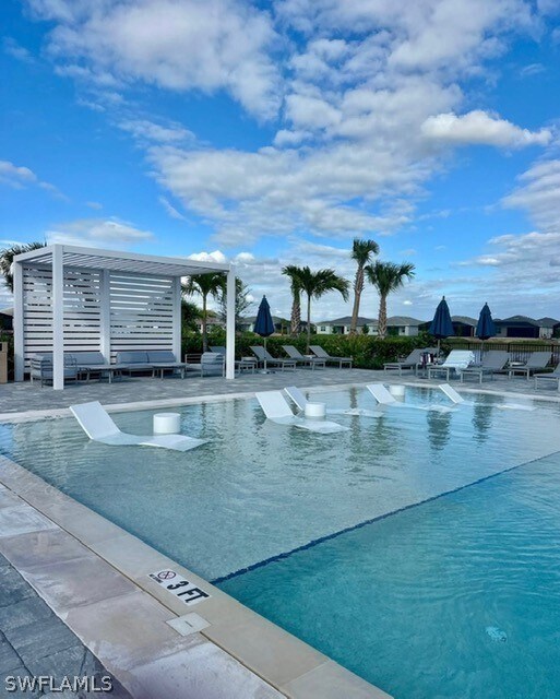 Building Photo - 8841 Oceana Wy