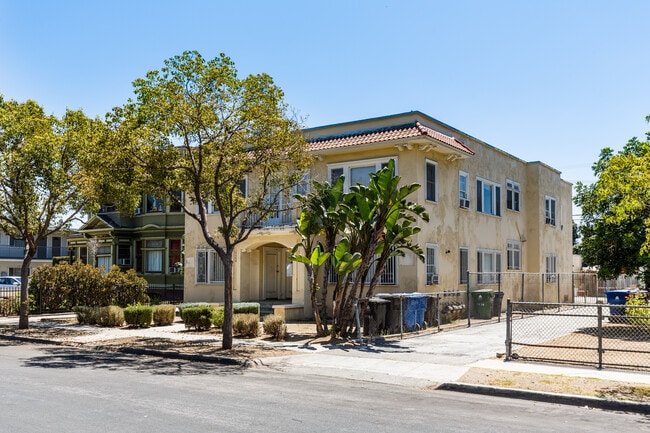 Photo - 1154 W 27th St Apartments