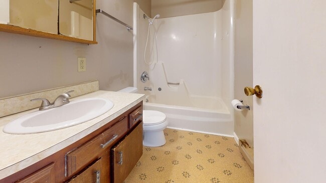 Foto del edificio - 644-646 Sequoia Lane
