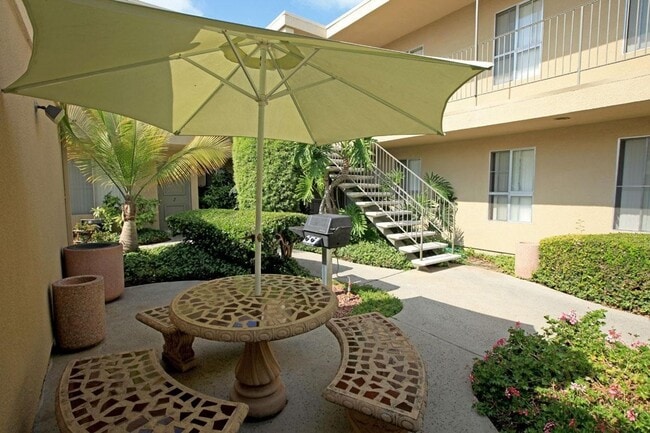 Interior Photo - Four Winds Apartments