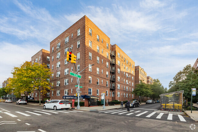 Building Photo - Rockingham COOP