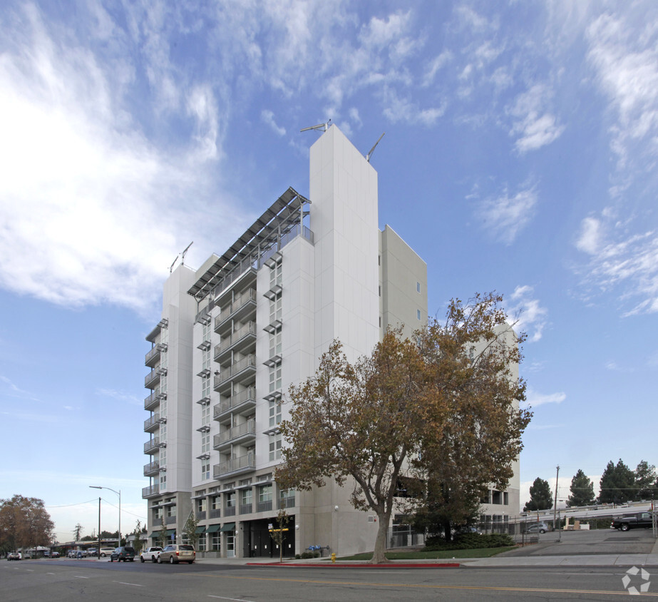 Foto del edificio - Fourth Street Apartments