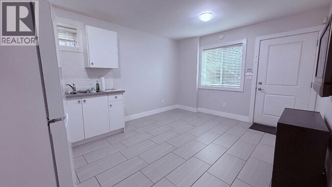 Building Photo - basement-6356 LAKEVIEW AVENUE