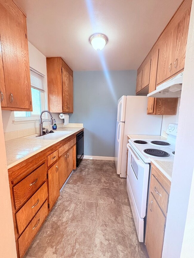 Building Photo - 5154 Connecticut Dr