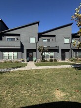 Building Photo - 2256 W Moore Ln