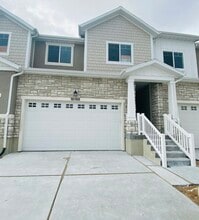 Building Photo - 16188 S Truss Dr