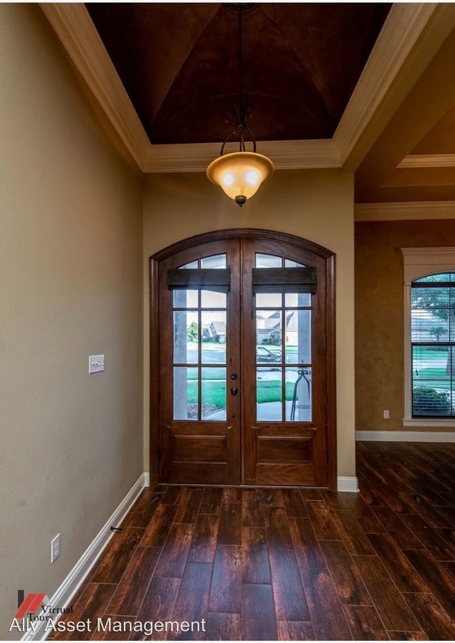 Building Photo - 4 br, 3 bath House - 579 Chinquipin Dr.