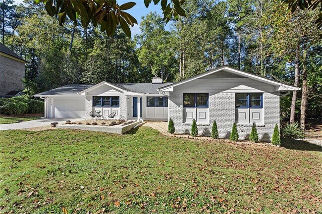 Foto del edificio - 140 River Springs Dr