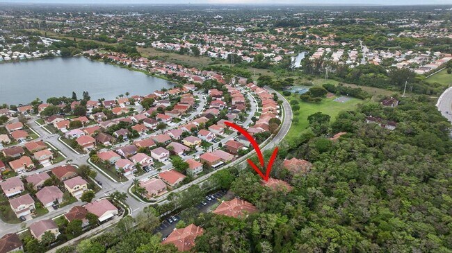 Foto del edificio - 6890 W Sample Rd