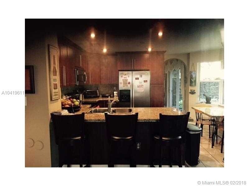 Building Photo - 4670 SW 154th Pl