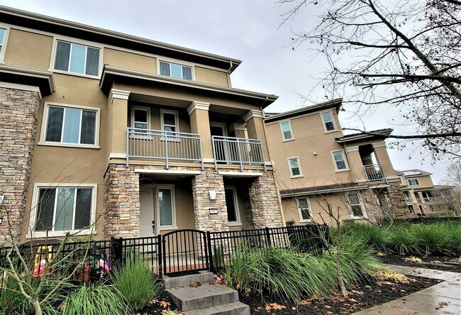 Foto del edificio - 5967 Raleigh Rd
