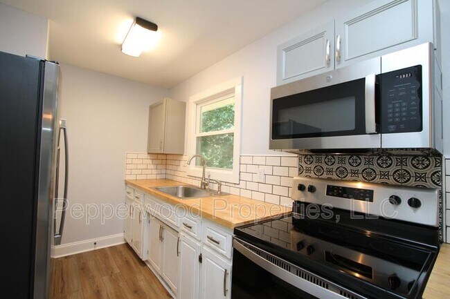 Building Photo - 105 Padgett Ct