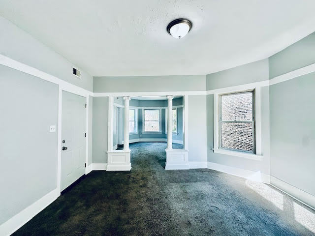 Foto del edificio - 1002 N Drake Ave