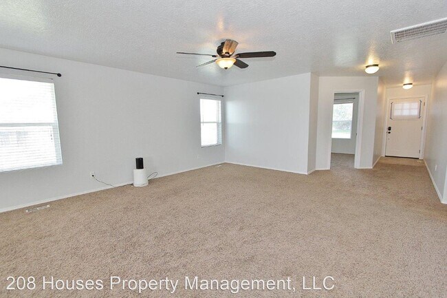 Building Photo - 3 br, 2 bath House - 795 SW Miner St