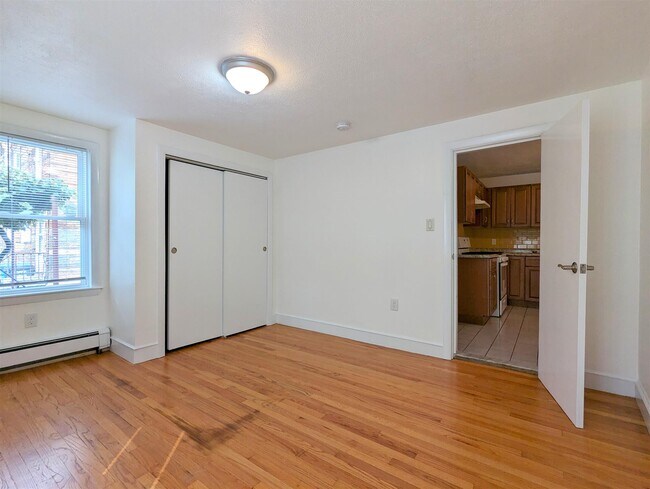 Foto del edificio - 322 Lowell St