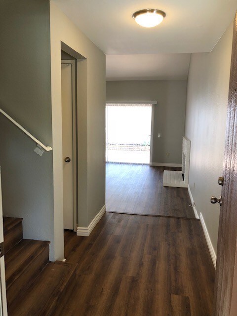 Foto del edificio - 6676 Vista Loma