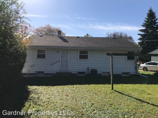Foto del edificio - 3 br, 1 bath House - 8110 W Colfax Court