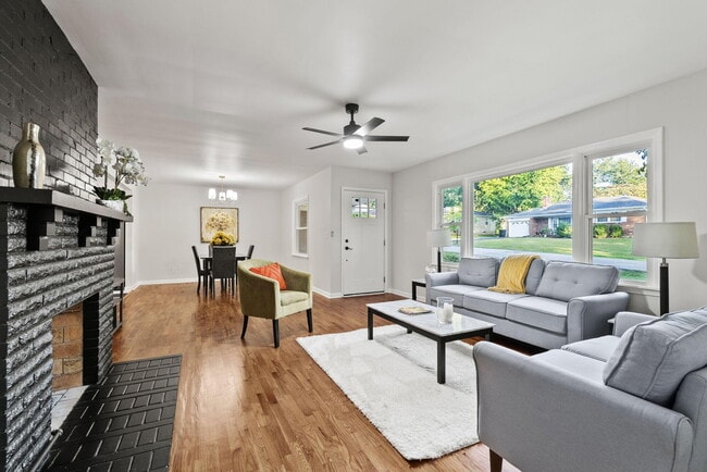 Foto del edificio - 1032 Algonquin Trail