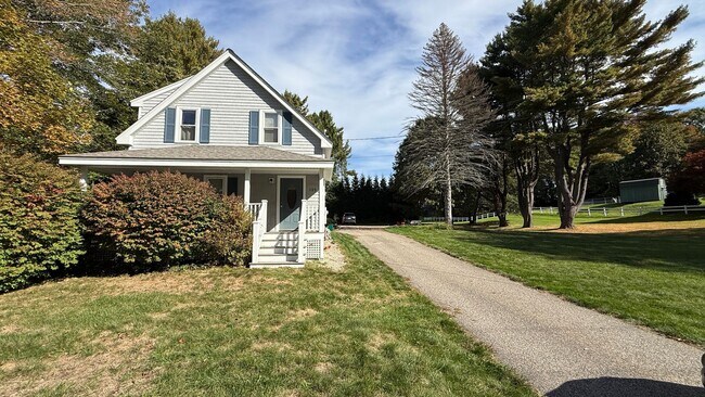 Foto del edificio - Conventional Style 3 BR Single Family Home...