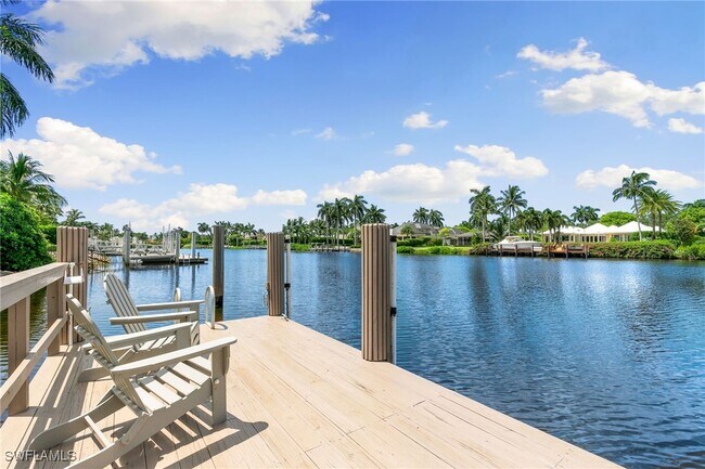 Foto del edificio - 1060 Galleon Dr