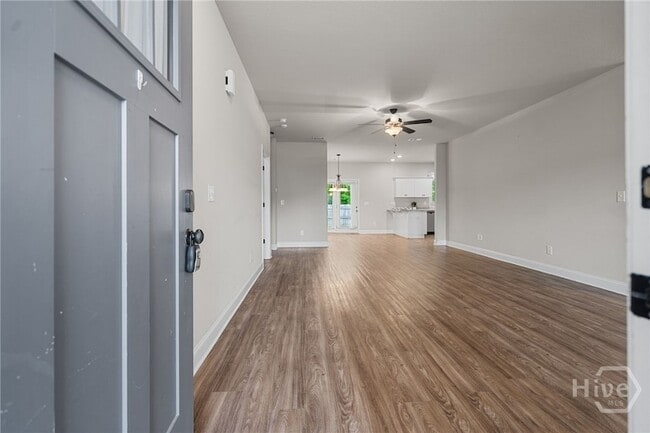 Building Photo - 211 Crosswinds Dr