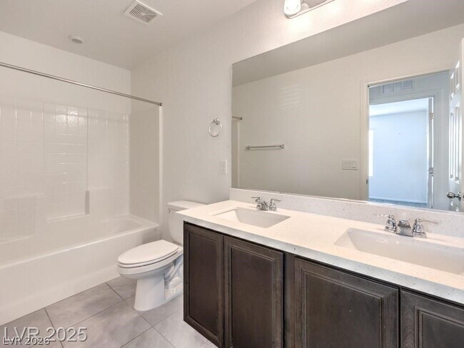 Foto del edificio - 6130 Sinks Canyon Ave