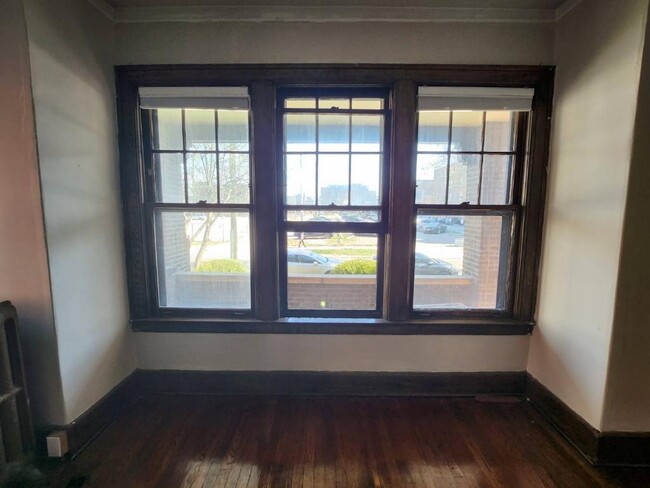 Living Room - 436 Prentis St