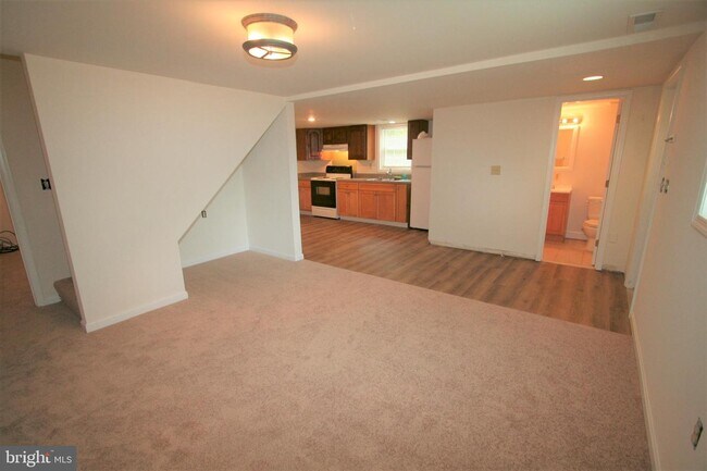 Foto del edificio - 4400 Ollies Turn Rd