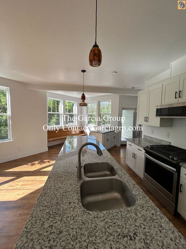 Foto del edificio - 8782 SE Flavel St