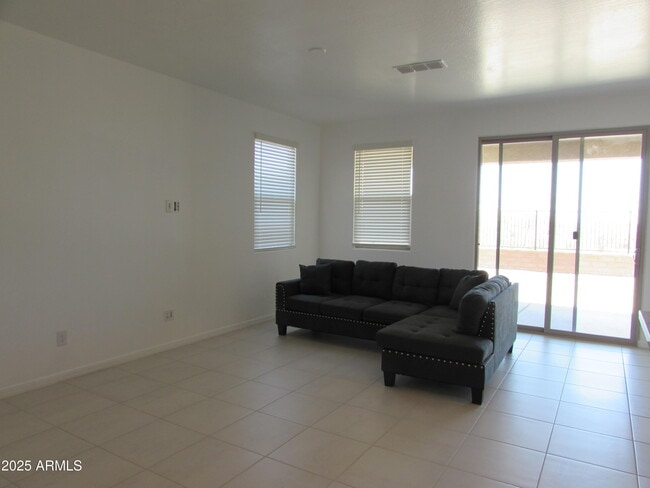 Building Photo - 9030 S 169th Dr