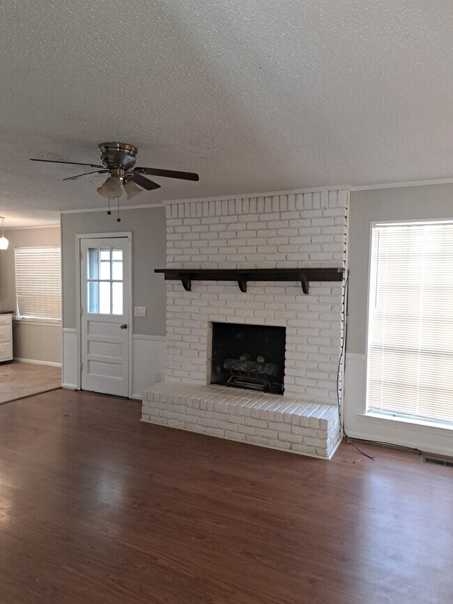 Foto del edificio - 1336 High Point Terrace
