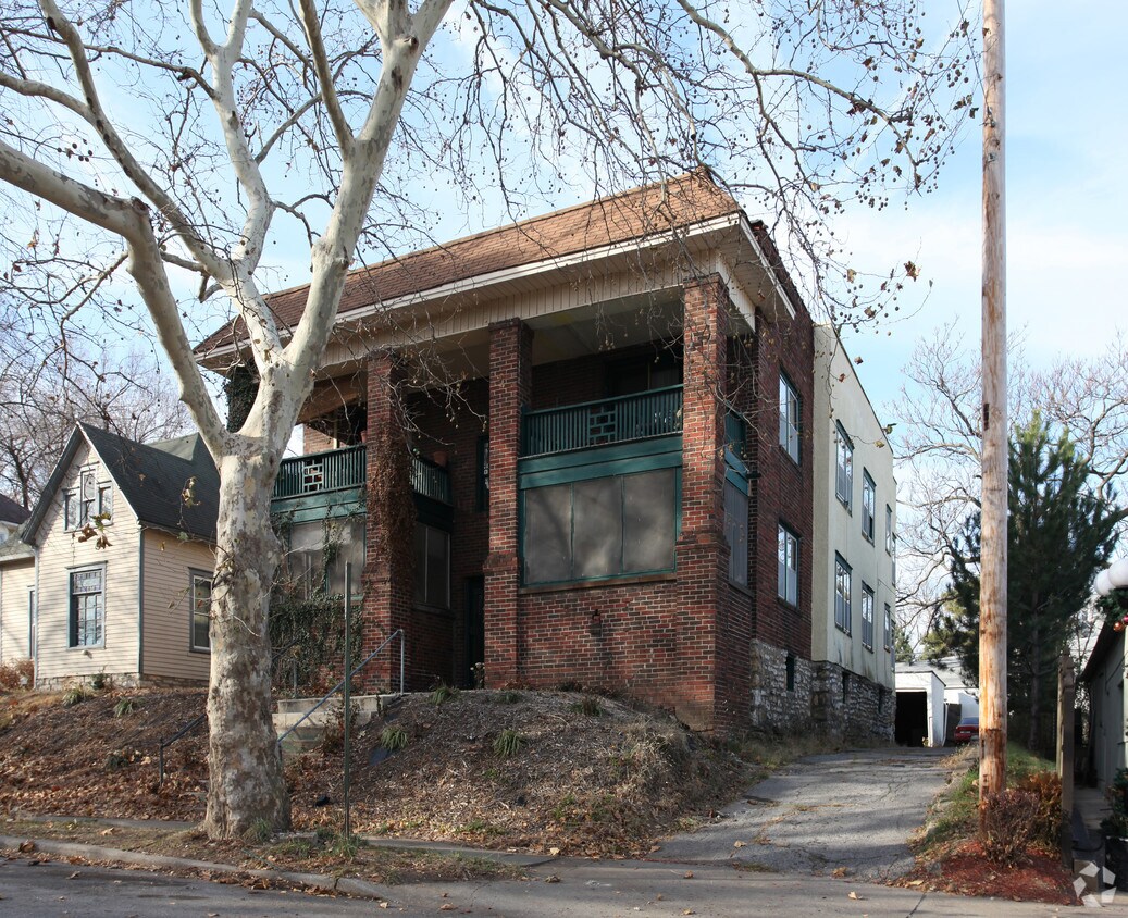 Foto del edificio - 3906-3908 Terrace St