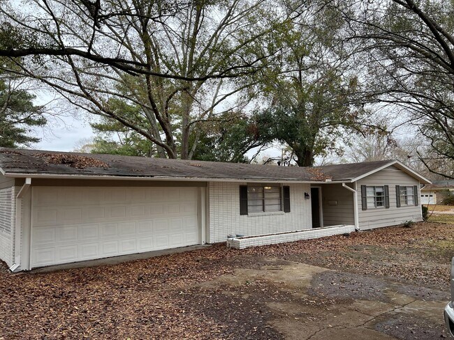 Building Photo - 5306 Sedgwick Dr