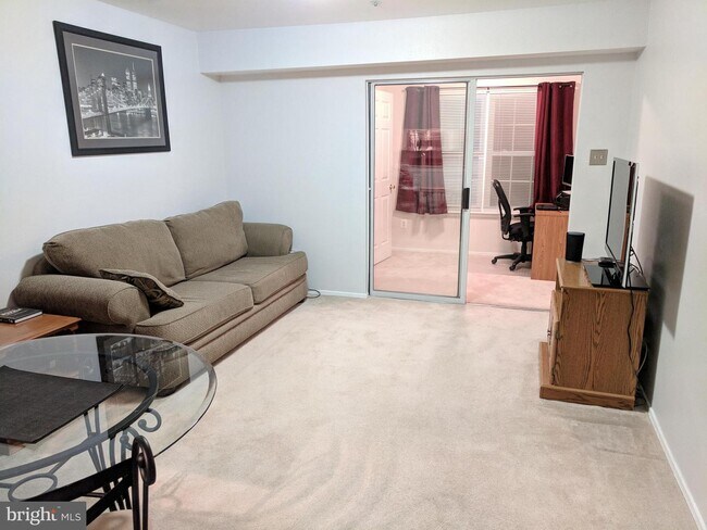 Building Photo - 3309 Wyndham Cir