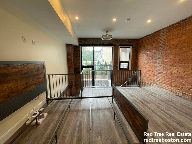 Foto del edificio - 1030 Commonwealth Ave