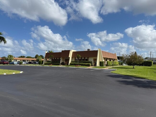 Building Photo - 5780 Fernley Dr