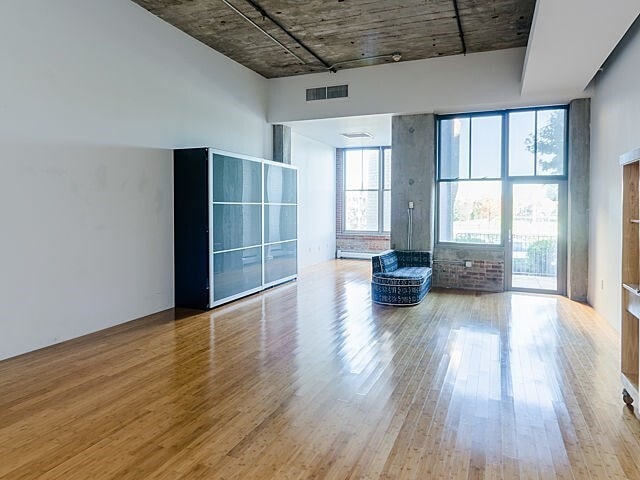 Foto del edificio - 156 Porter St