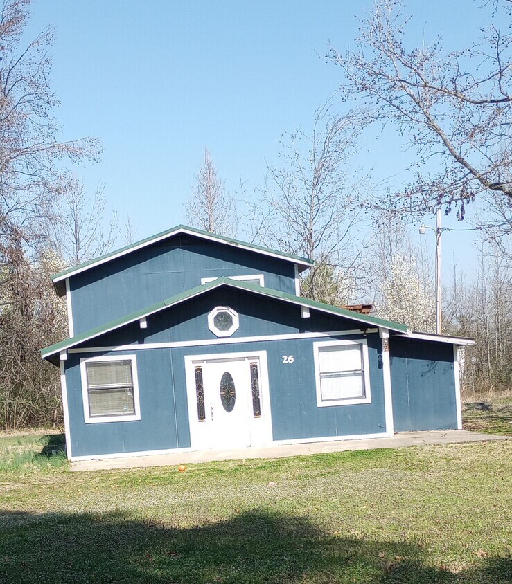 Primary Photo - 26 Gold Lake Dr