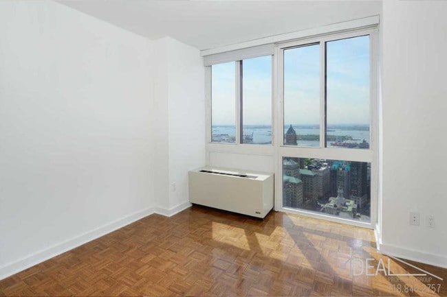 Building Photo - bedroom in brooklyn NY 11201