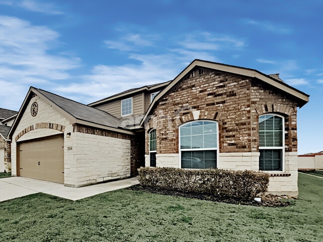 Building Photo - 12898 Cedarcreek Trl