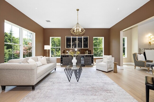 Foto del edificio - 241 E Saddle River Rd