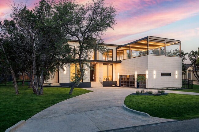Building Photo - 614 Robin Dale Dr
