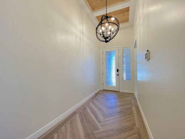 Foto del edificio - East El Paso 4 bed/ 2.5 Bath Refrig A/C
