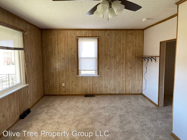Building Photo - 3 br, 1 bath House - 113 Ward Avenue