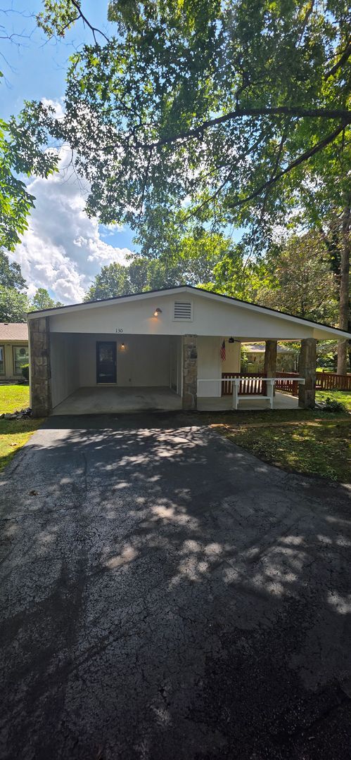 Building Photo - 2 bedroom / 2 bath *unfurnished* rental in...