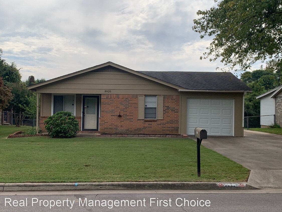 3 br, 1.5 bath House 8920 Gary St House Rental in Fort Smith, AR