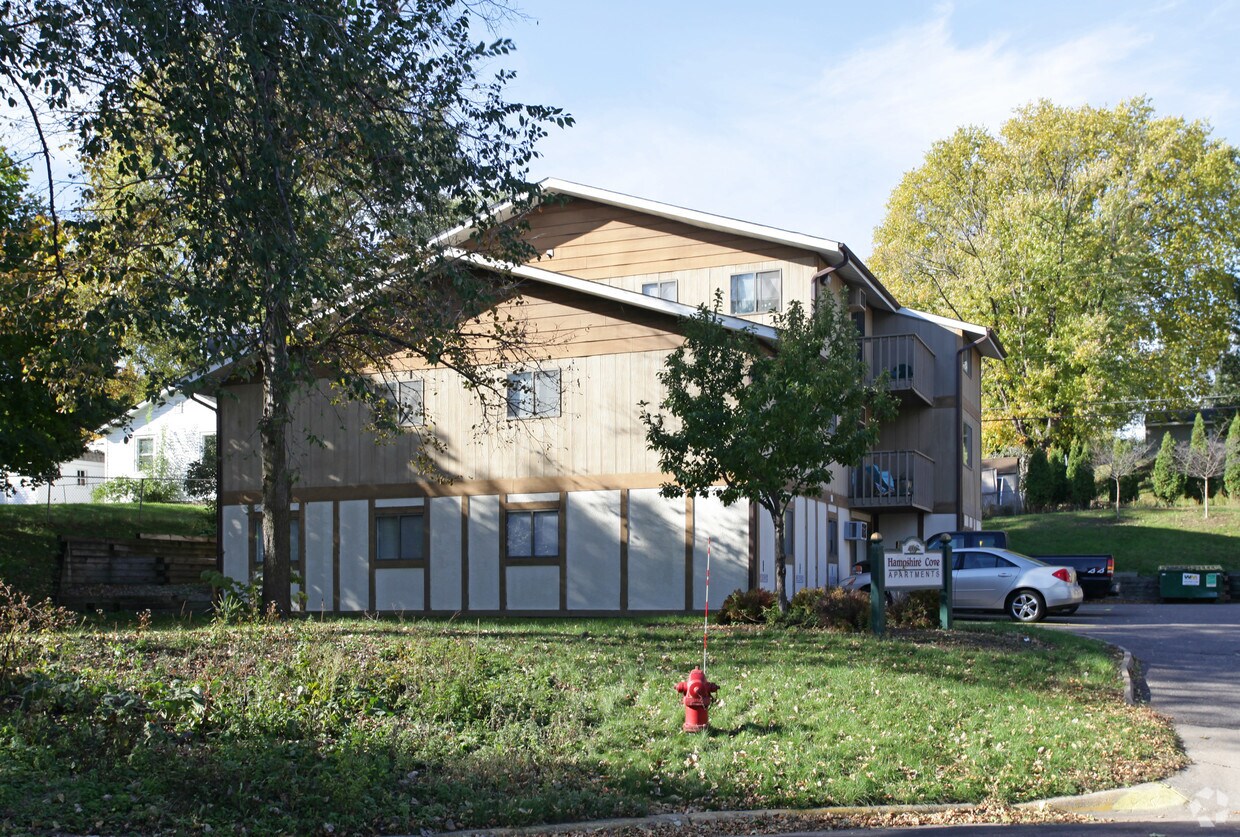 Building Photo - Hampshire Cove Apartments