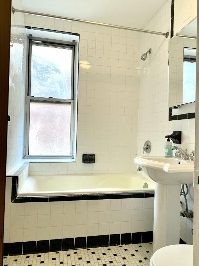 Foto del edificio - 1 bedroom in New York NY 10025